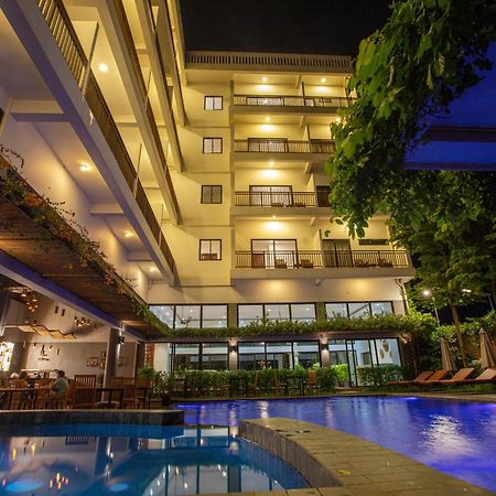 Daco Hotel Siem Reap Esterno foto