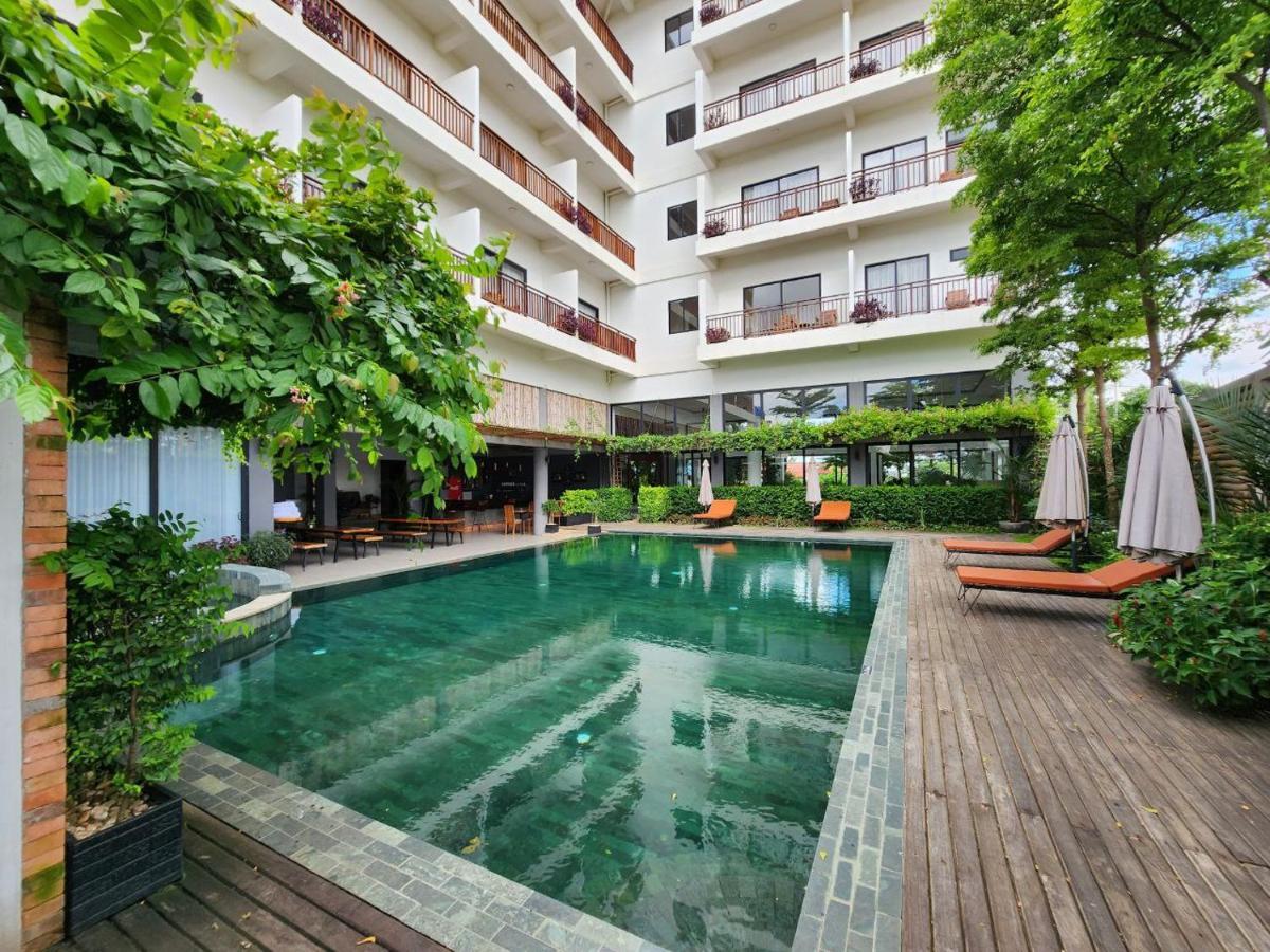 Daco Hotel Siem Reap Esterno foto
