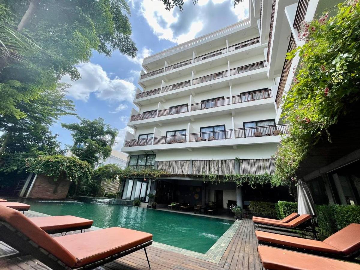 Daco Hotel Siem Reap Esterno foto