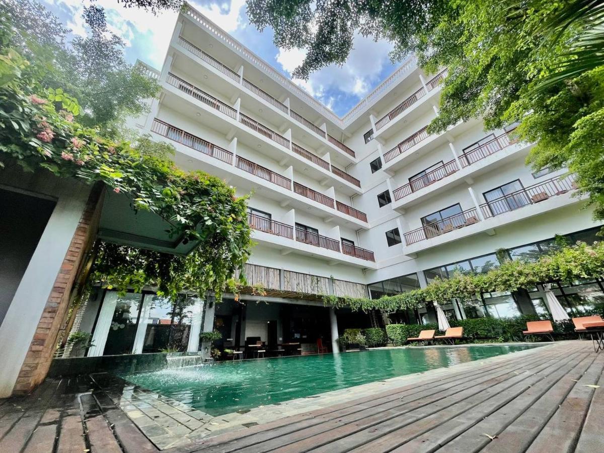 Daco Hotel Siem Reap Esterno foto